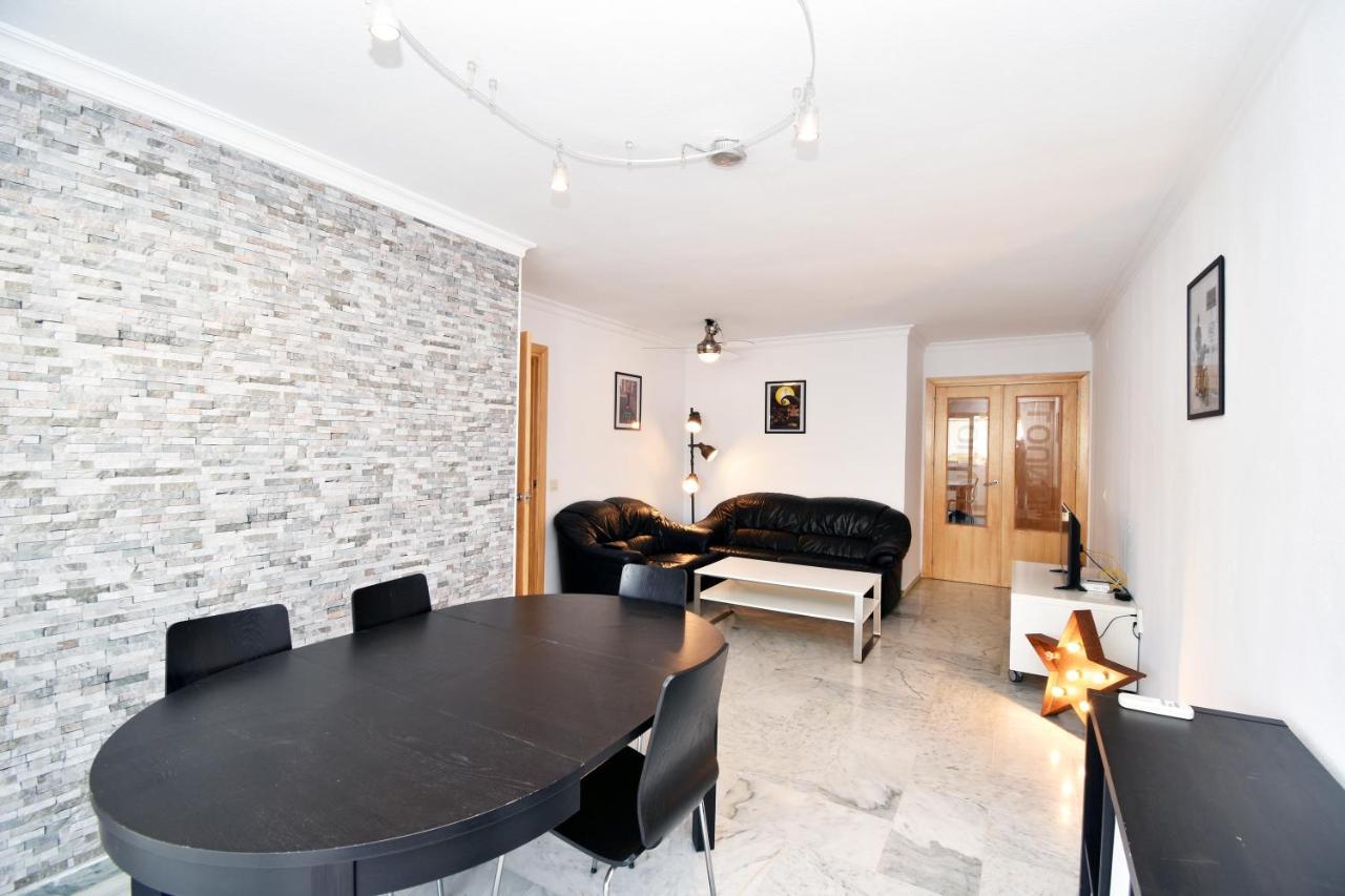 Apartamento De La Croix Apartment Fuengirola Ngoại thất bức ảnh