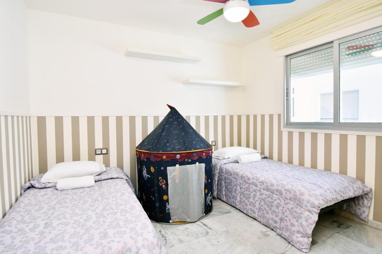 Apartamento De La Croix Apartment Fuengirola Ngoại thất bức ảnh
